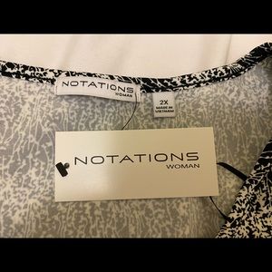 Woman short sleeve Blk and white blouse